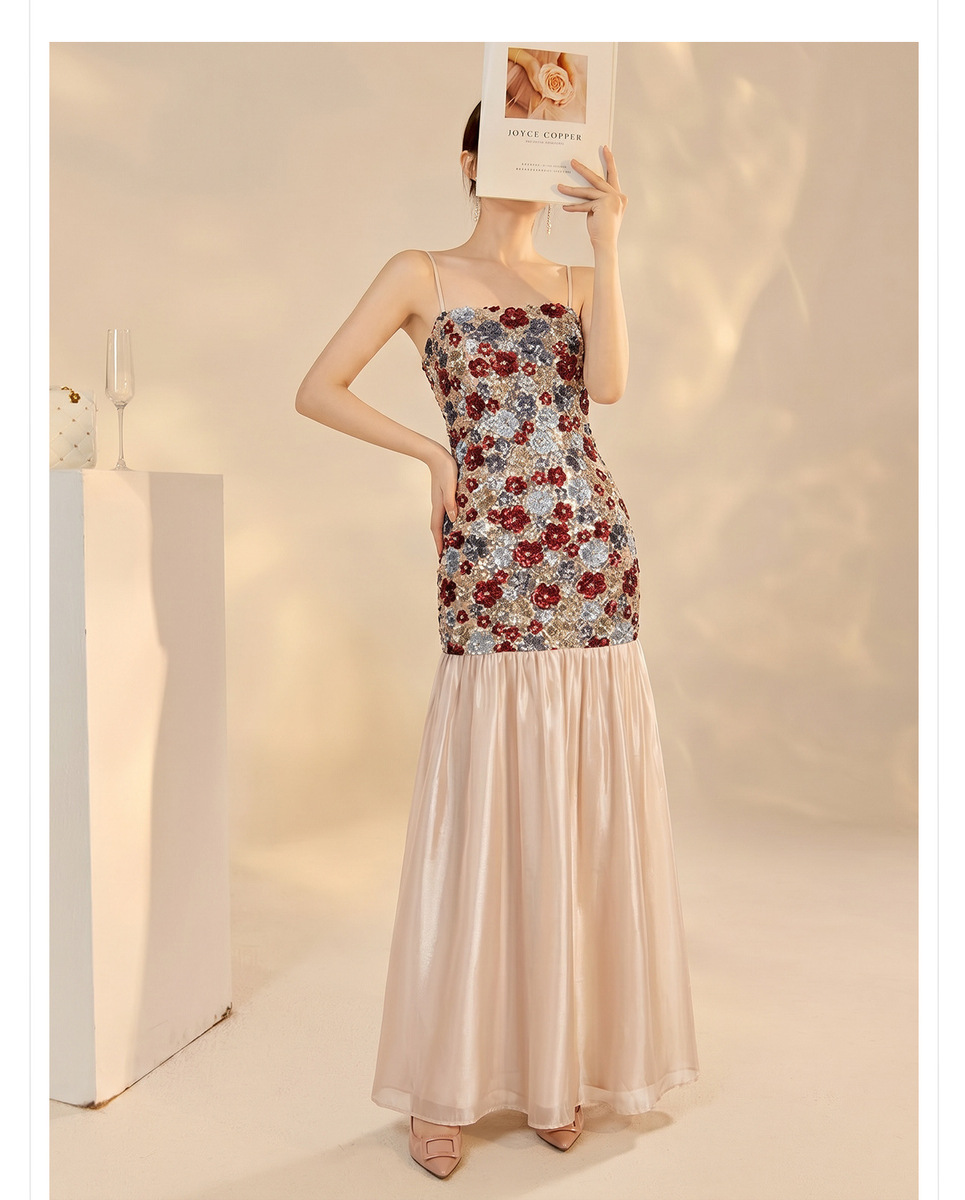 Bộ đầm hai dây thêu hoa kèm khăn choàng cardigan dáng dài — Khăn choàng màu be (giao hàng trong 7 ngày), Váy hai dây (giao hàng trong 7 ngày), Váy hai dây (giao hàng trong ngày), Bộ sản phẩm (giao hàng trong 7 ngày)