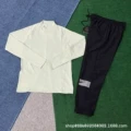 Light gray 184+7515