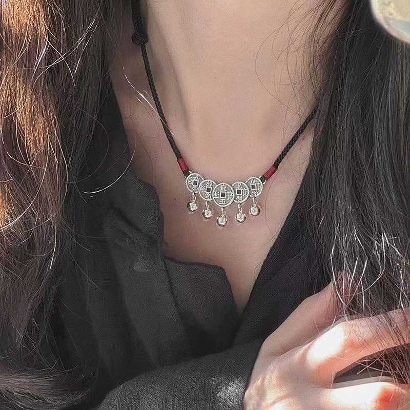 Vintage Light Luxury Five Emperors Coin Necklace Women's New Arrival Bell Woven Collarbone Chain Birthday Gift for Girlfriend