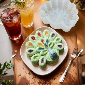 Mison Color Screen Peacock Mousse Cake Silicone Mold Oven-Free Dessert Fun DIY Chocolate Grinder