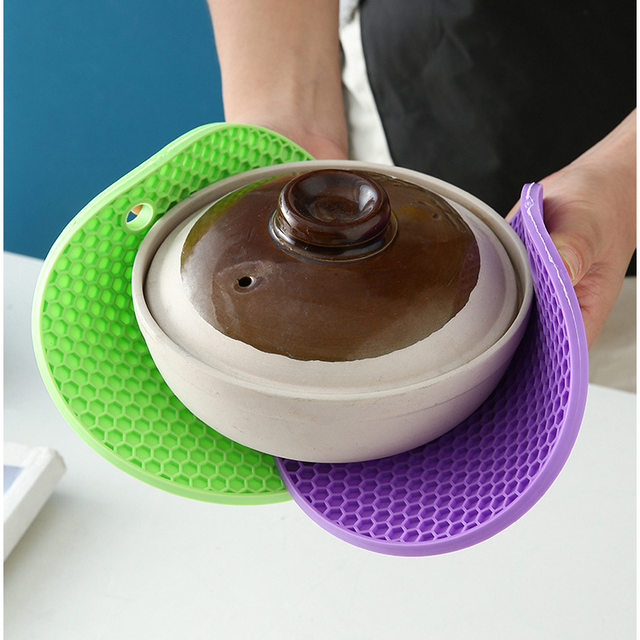 Silicone honeycomb pad multi-function thickened thermal insulation place mat table mat kitchen bowl mat anti-scalding casserole mat microwave mat