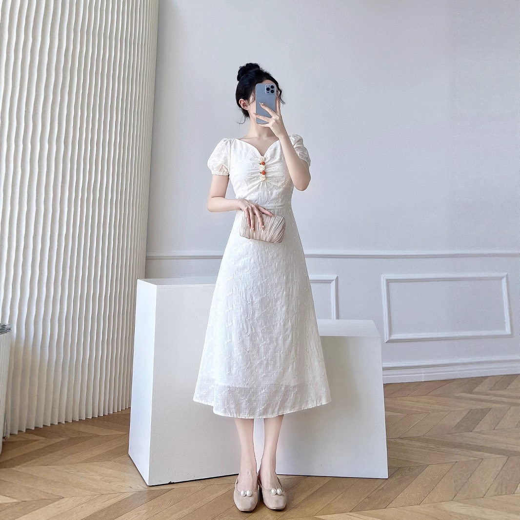 French Style Summer Dress Lightweight Waist Defining V Neck Elegant Design Perfect for Casual Outings Wholesale