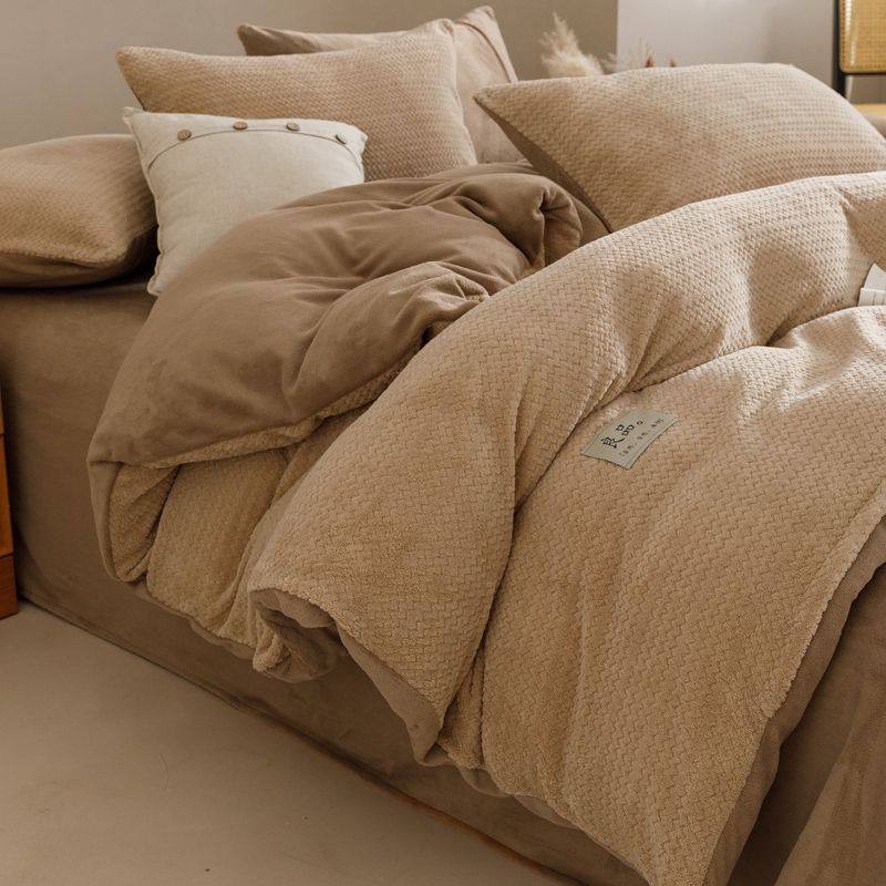 Thickened milk velvet four-piece winter warm jacquard coral velvet double-sided velvet bed sheet and quilt cover flannel three-piece set