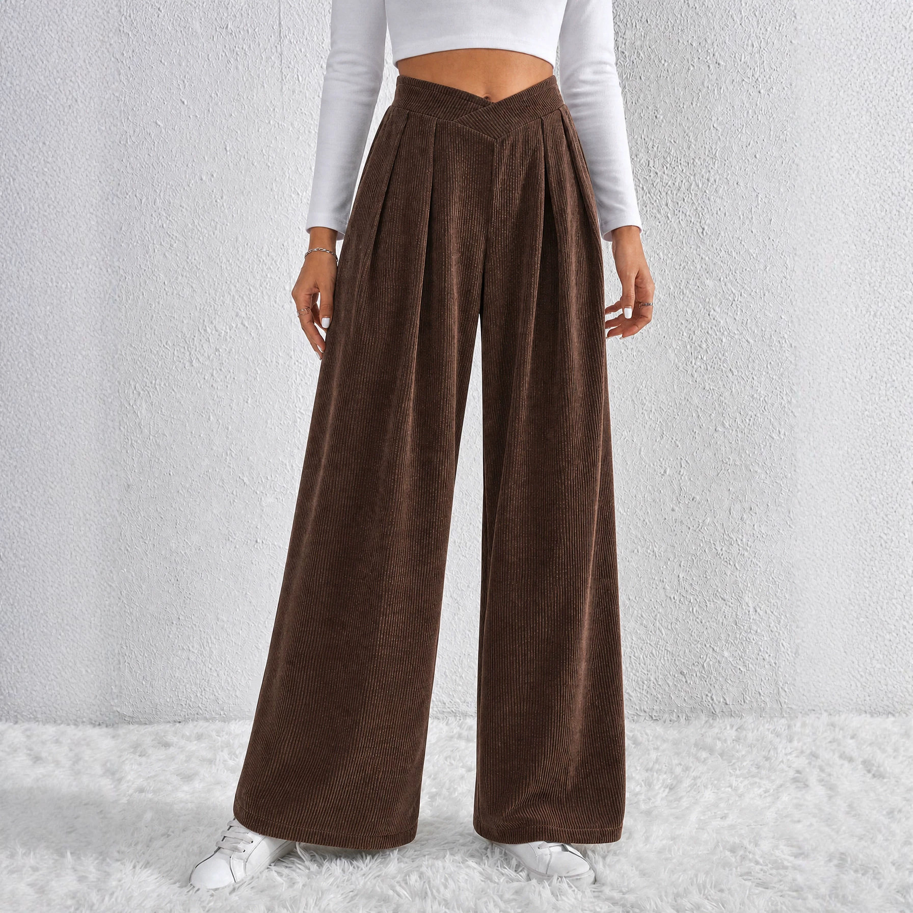 Vintage Brown Wide Leg Trousers for Women V Waist Pleated Design Relaxed Fit Autumn Winter Casual Wear Wholesale