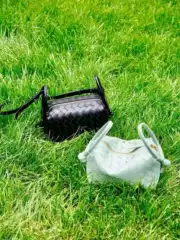 2025 New BV Woven Camera Bag Crossbody Handbag with Logo, Available in Large and Small Sizes, Spacious and Versatile Fashion
