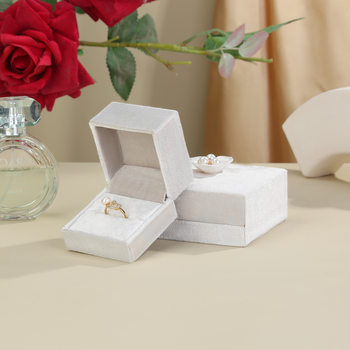 Cross-Border Foreign Trade Specializes in Jewelry Boxes, Flannel Ring Boxes, Jewelry Storage Boxes, Bracelet Gift Boxes, Necklace Boxes with a High-End Feel