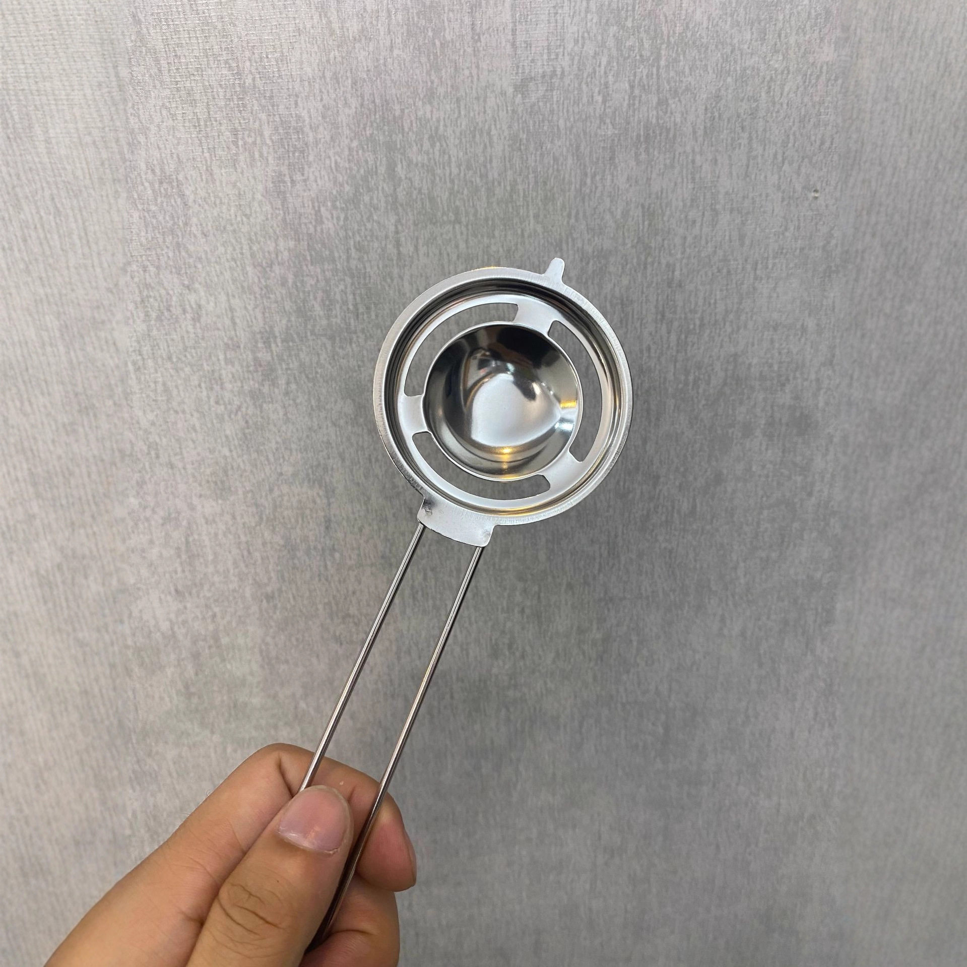 Egg Yolk and Egg White Separator Stainless Steel Egg Separator Household Baking Egg Liquid Filter Egg Leakage Device