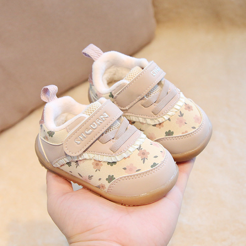 One-Year-Old Baby Girl's Cotton Shoes 6-12 Months Girls' Shoes Autumn and Winter Infant Toddler Shoes Soft Sole Key Shoes Warm