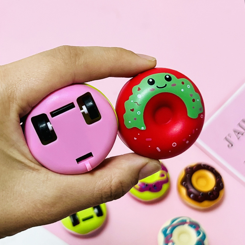 创意回力食玩迷你会跑的甜甜圈车扭蛋新奇玩具口袋车子幼儿园礼品