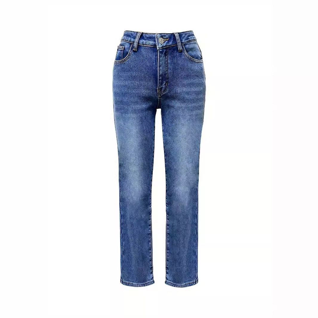Womens Slim Fit Straight Leg Jeans Fleece Lined Comfortable Casual Style Available for Wholesale