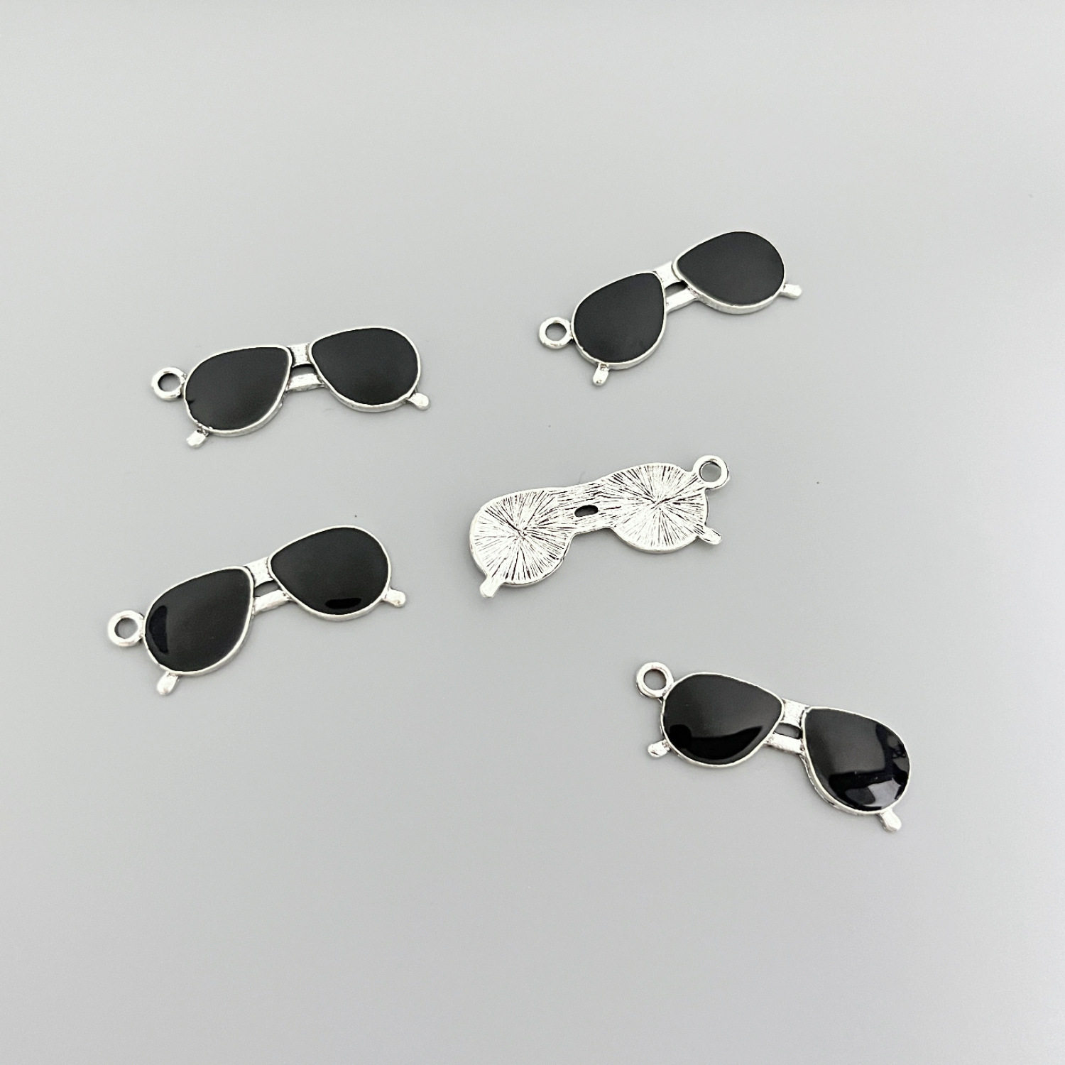 Sunglasses Oil Dripping Zinc Alloy Jewelry Accessories Korean Style Trendy Headwear Earrings Pendant Manufacturer Wholesale