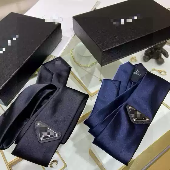 P new inverted triangle logo bow tie tie tie for men and women with adjustable fashion black 7CM shirt decoration tide
