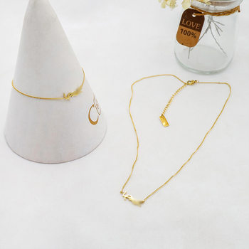 English letter pendant necklace titanium steel non-fading plated 18K real gold light luxury clavicle chain jewelry factory wholesale