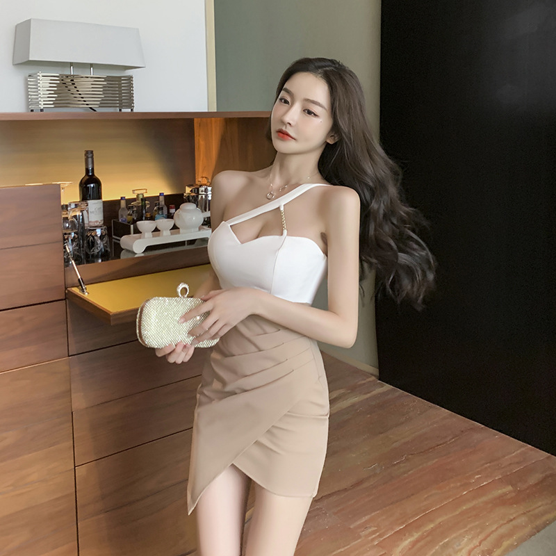 (Mới) Mã A2089 Giá 720K: Áo Hai Dây Nữ Dodc Sexy Gợi Cảm Sexy Trễ Ngực Hai Dây Hở Vai Thời Trang Nữ Chất Liệu G02 Sản Phẩm Mới, (Miễn Phí Vận Chuyển Toàn Quốc).