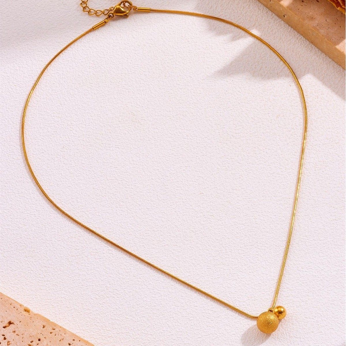 New Style Simple Frosted Ball Small Gold Ball Titanium Steel Necklace Women's Niche Design Sense Clavicle Chain Without Fading Fashion Accessories