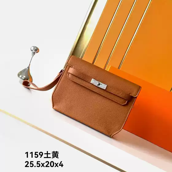 High-End Soft Texture Handbag 2024 New Fashion Shoulder Bag Handbag Accessible Luxury Armpit Crossbody Bag Trendy Cross-Border