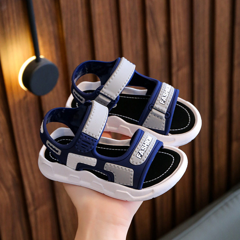 Children and Girls Sandals 2024 New Korean Style Soft Sole Non-Slip Middle School and Primary School Boys Baby Beach Sandals for Men
