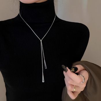 Sweater Chain for Women Autumn and Winter 2026 New Long Sweatshirt Chain Accessible Luxury Niche Necklace Pendant Versatile Accessories Simple