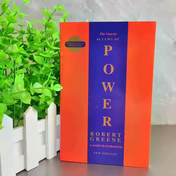 Spot English Original Version the Concise 48 Laws of Power /Robe