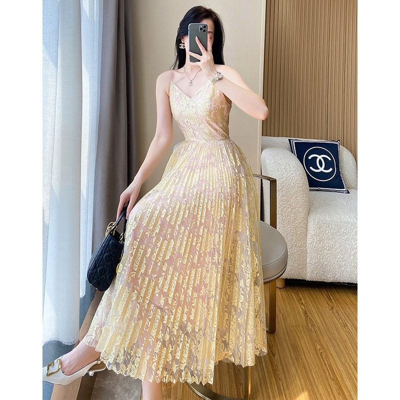 V&aacute;y Hai D&acirc;y Nữ Cổ chữ V Sọc D&uacute;n B&egrave;o Phong C&aacute;ch Gợi Cảm M&agrave;u V&agrave;ng