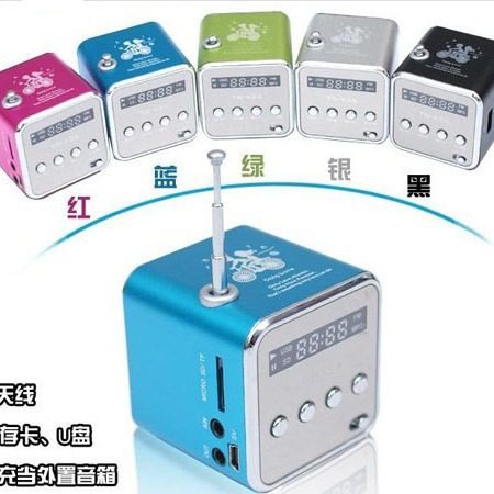 Portable Mini Bluetooth Speaker with Screen Radio Notebook Mp3 Player Speaker Card Red