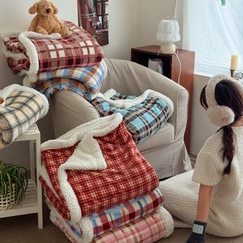 2025 New Retro Plaid Lamb Velvet Blanket Shawl Blanket Nap Blanket Air Conditioning Blanket Retail Dropshipping