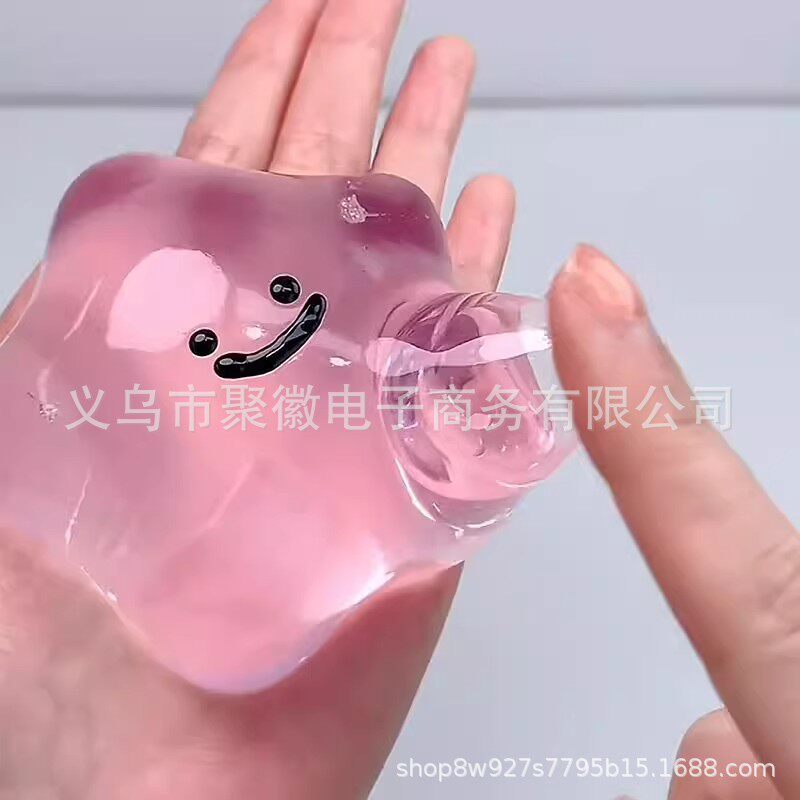 五芒星の泡と無料のポンプニードル