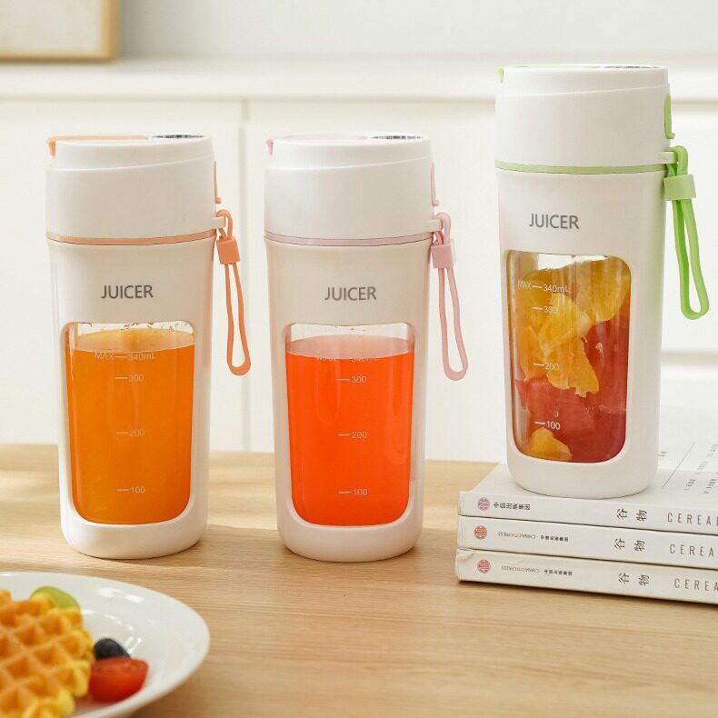 数显新款榨汁机家用小型便携式水果榨汁杯户外多功能电动果汁机
