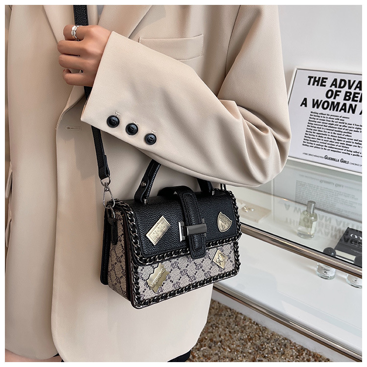 O1CN01c0aUEs1SSiWpoMMDO !!2218042692246 0 cib