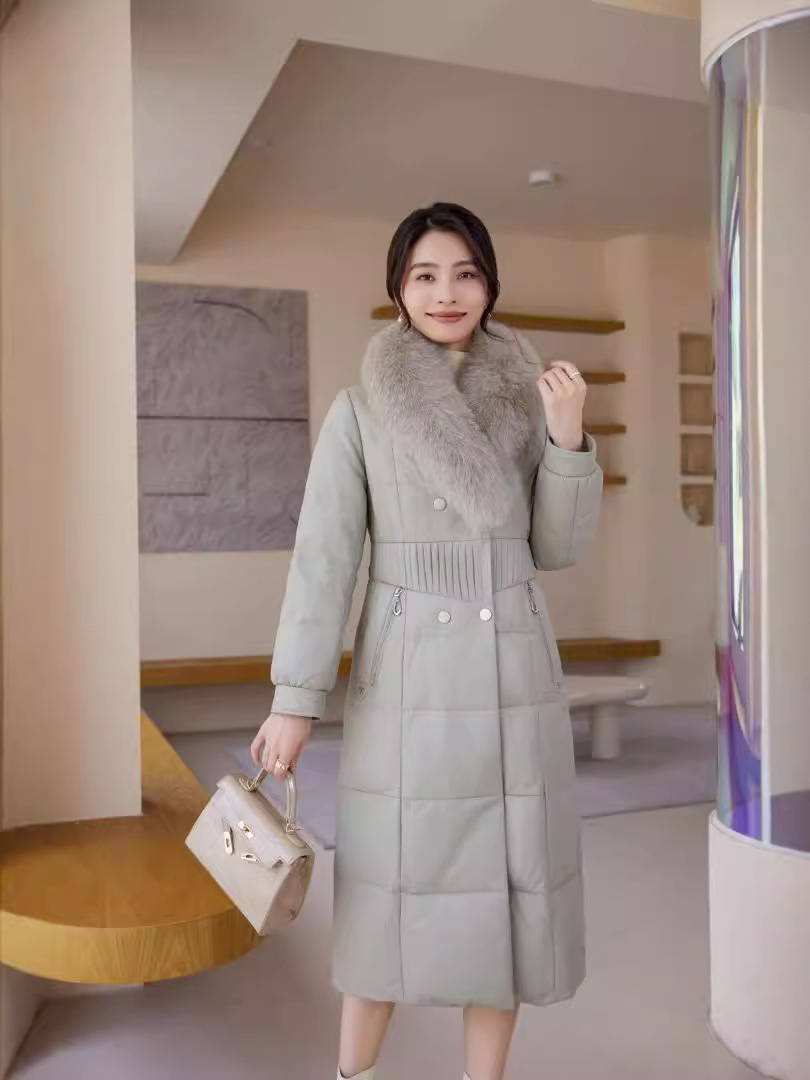 Áo khoác da cừu dáng dài cổ lông cáo cao cấp — Màu đen, Màu xám be