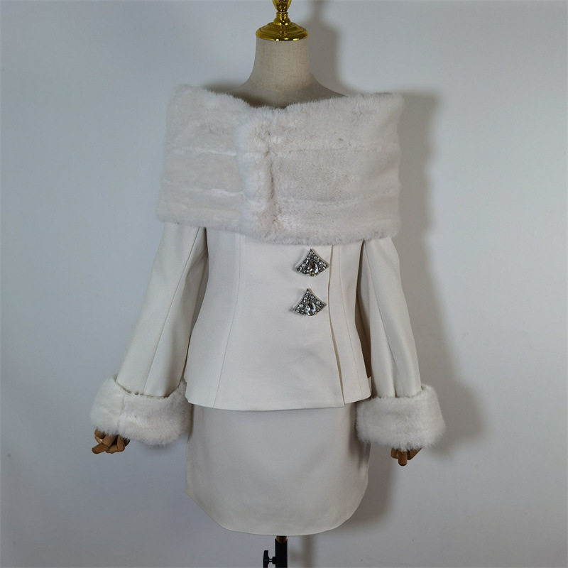 High-end Princess Style Simulation Fur Suit Lady and Lady and Lady Style Fragrant Style One-Shoulder Rich Family Daughter Gold Fur Collar Dress