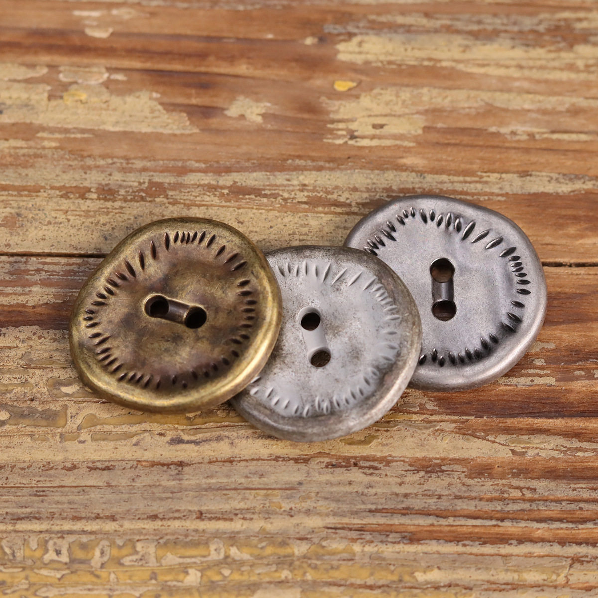 Irregular Two Eyes Retro Zinc Alloy Metal Buttons Old Blue Tin Bronze Silver Coat Jacket Woolen Buckle