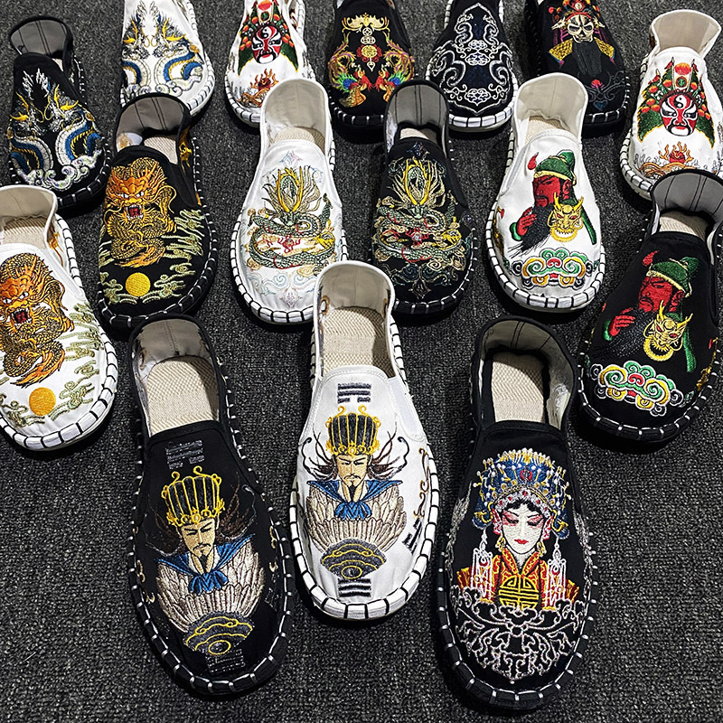 Old Beijing Cloth shoes Manual Korean Cloth shoes Goat Facebook Nishiyama Society People Embroidery Flower Peas Shoe Male People 老北京布鞋手工韩版布鞋色鬼脸谱西山社会人刺绣花豆豆鞋男懒人潮 Old Beijing Cloth shoes Manual Korean Cloth shoes Goat Facebook Nishiyama Society People Embroidery Flower Peas Shoe Male People Tide 