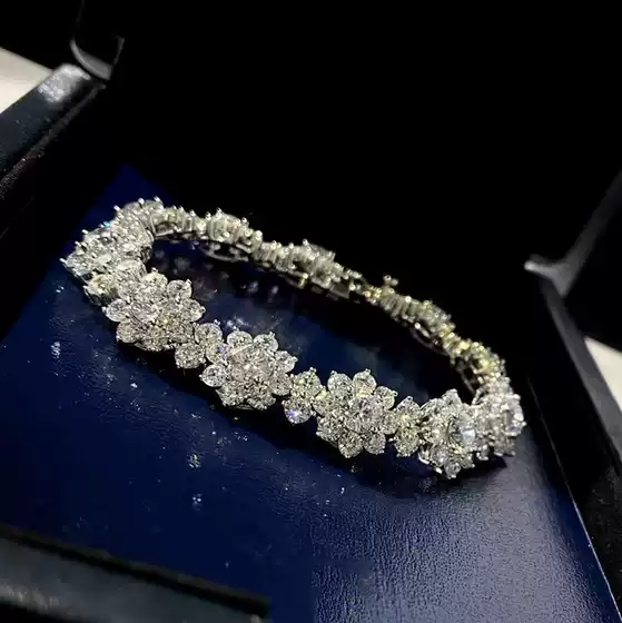 Full Diamond Sunflower Imitation Mosan Diamond Women's Bracelet Luxury Luxury High Sense Heavy Industry Flower Shape Bracelet Jewelry