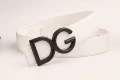 D black buckle-white