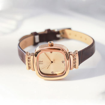 2024 Tiktok Live Broadcast Gift List Student Small Square Watch Women's Square Watch Small Square Quartz Watch Dial