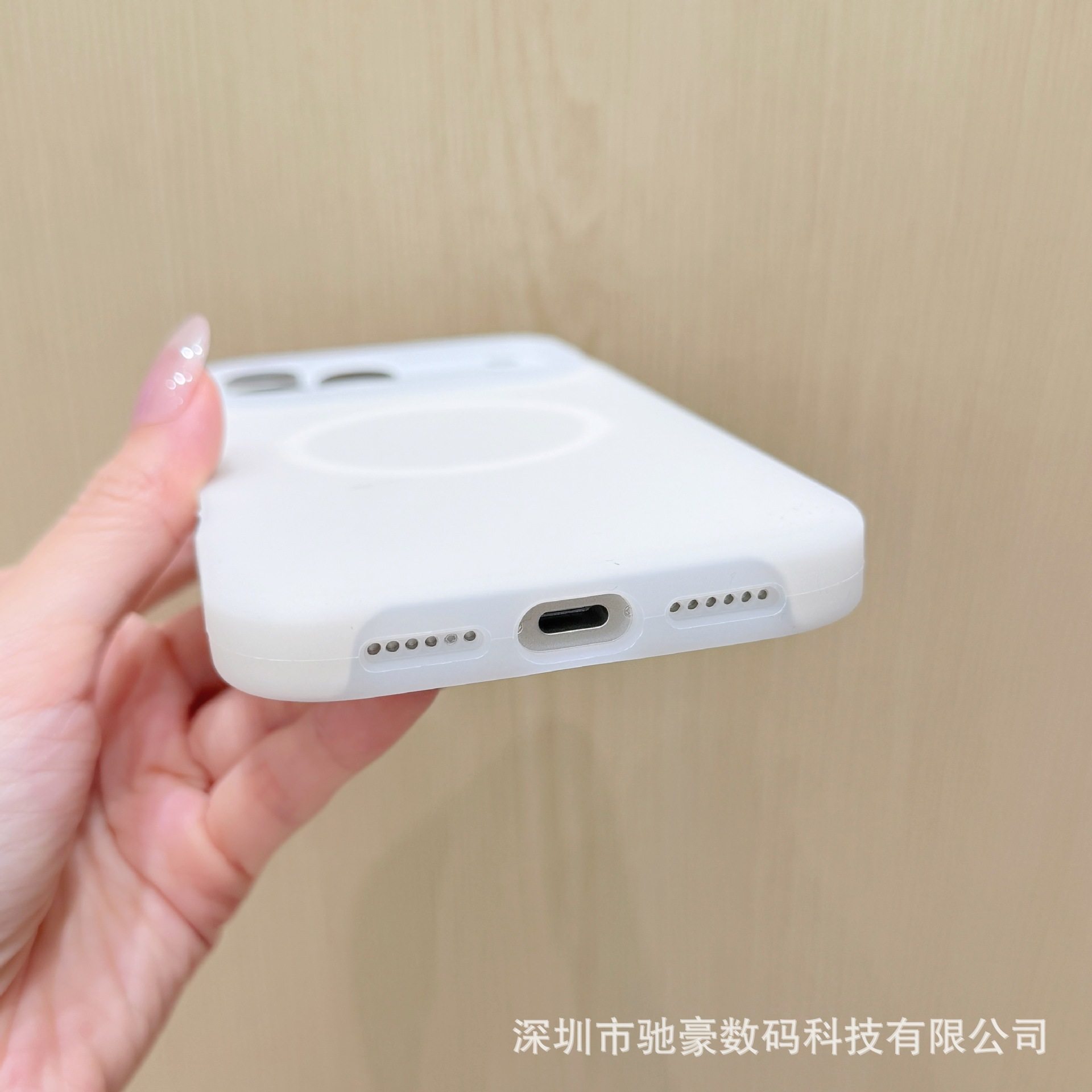 Jelly Magnetic Suction Suitable for Iphone17Promax Liquid Silicone Mobile Phone Case Apple 16 Pure Color Simple Anti-Fall Cover