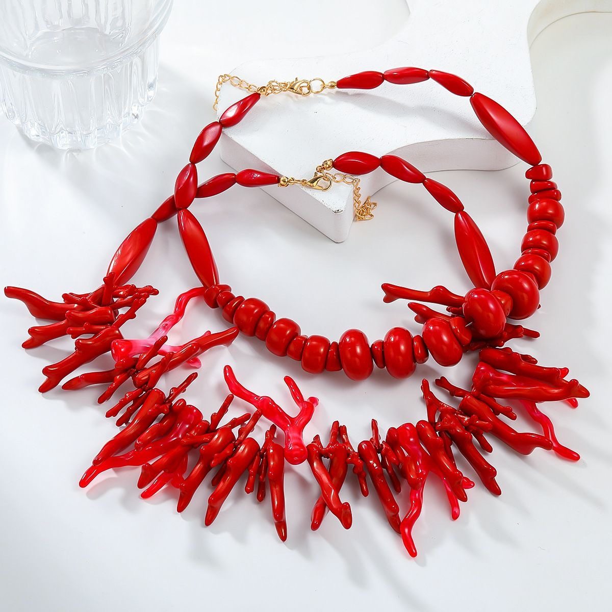 European and American New Style Stacked Cross-Border Imitation Coral Necklace Necklace Light Luxury Small Multi-Layer Beaded Clavicle Chain Resin Necklace