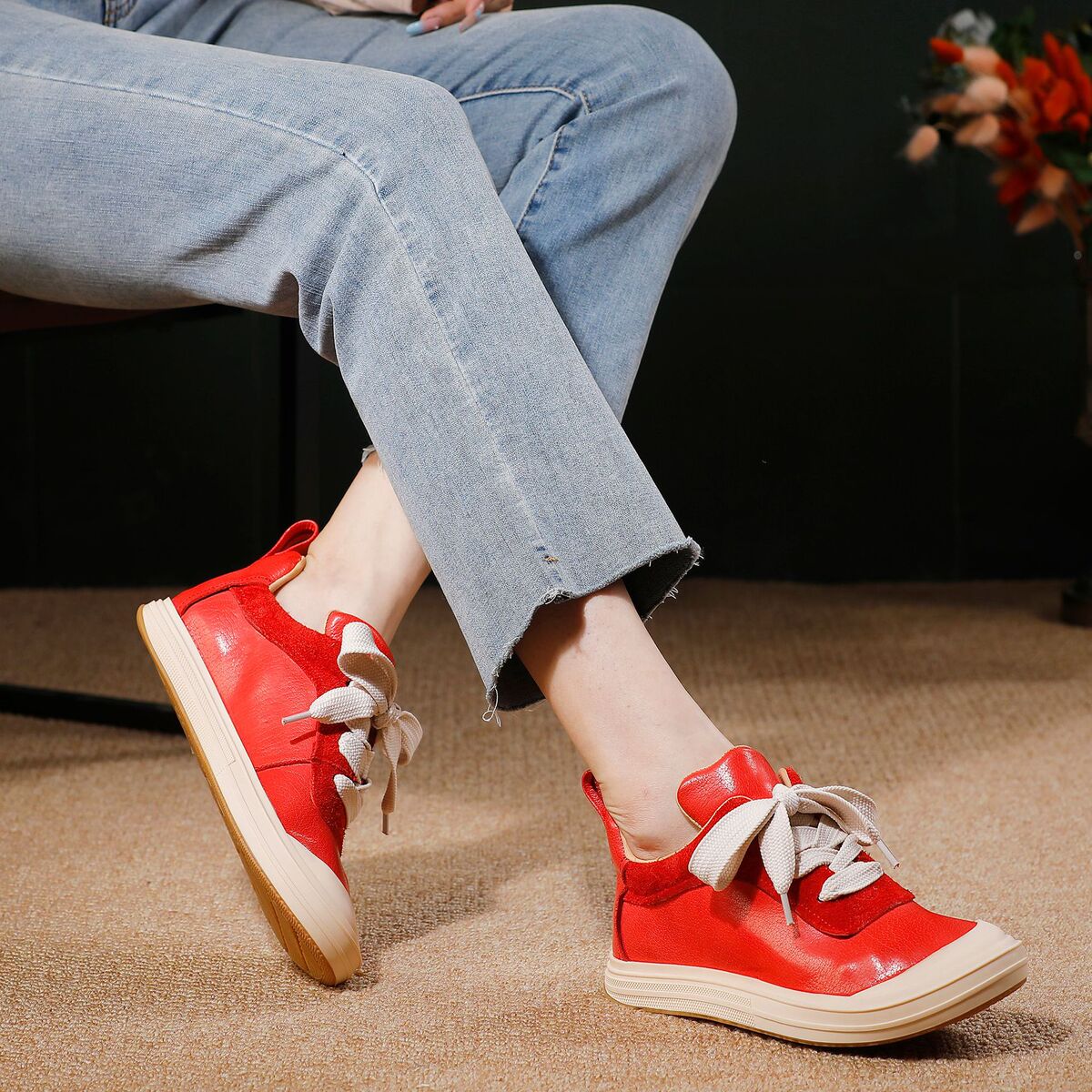 Giày sneaker nữ da bò thật đế bằng dáng thấp thoải mái — đen, màu đỏ