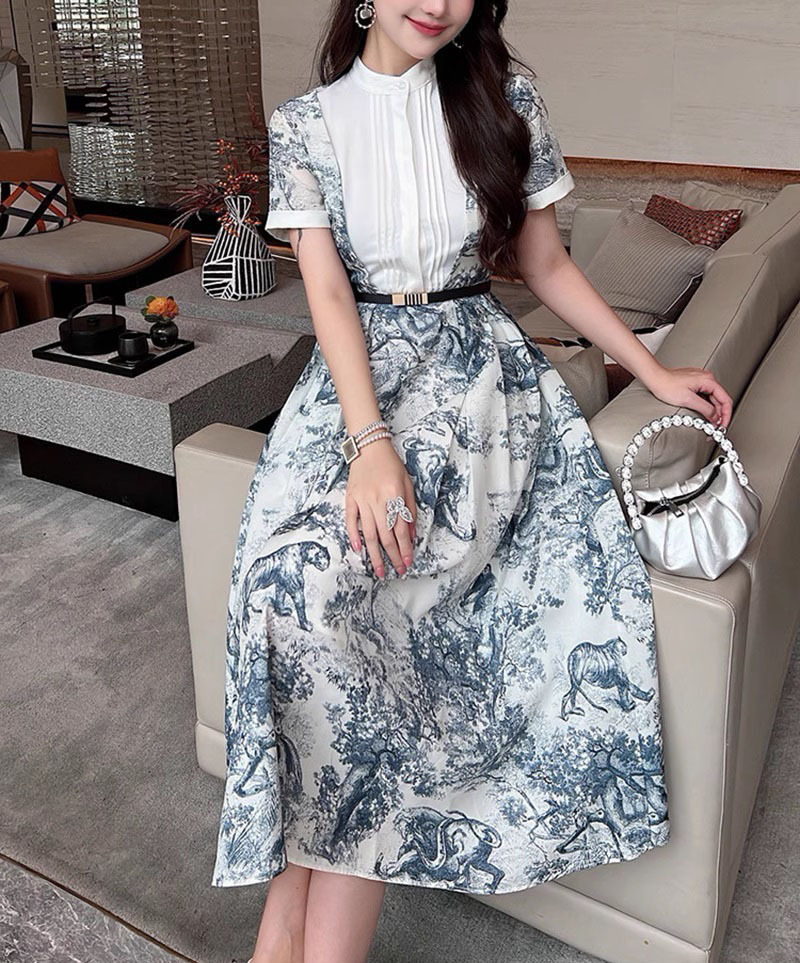 Áo thun nữ cổ tròn in họa tiết tay ngắn dáng suông — Tamga chi tiết 6