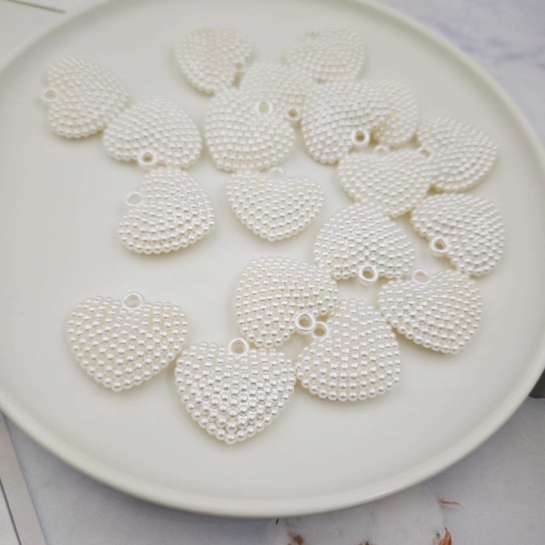 Cross-border Hot Sale Baroque Imitation Pearl Love Pendant Jewelry Accessories Clothing Accessories DIY Keychain Amazon