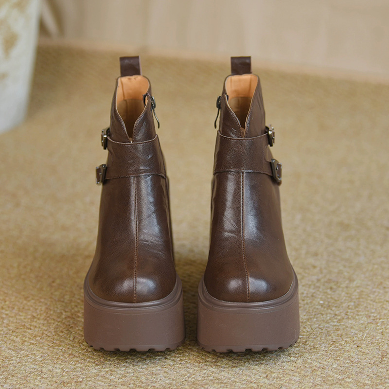 Boot nữ cổ thấp gót cao phong cách bụi bặm, đế dày tôn dáng, khóa kéo bên hông — đen, màu nâu