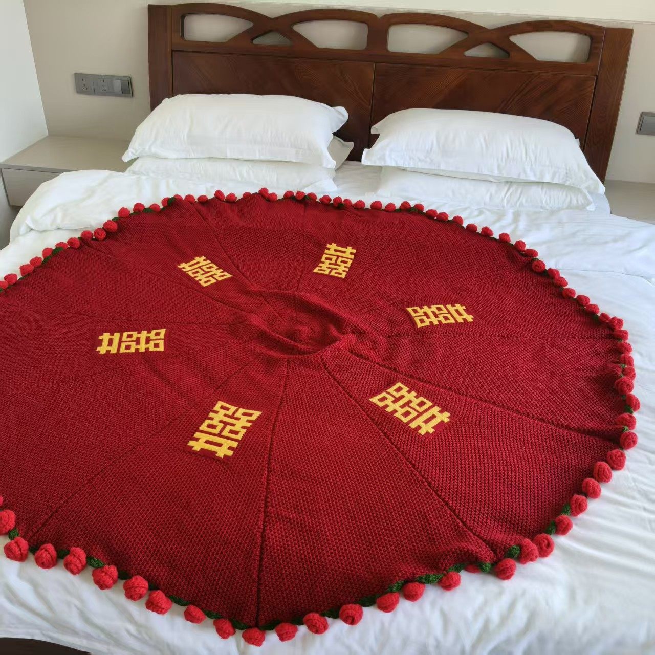 Finished Product: Double Happiness Rose Bouquet Blanket for Engagement and Wedding, Bride Gift, New Chinese Style Double Happiness Blanket Shawl Cover Blanket