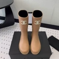 Khaki color