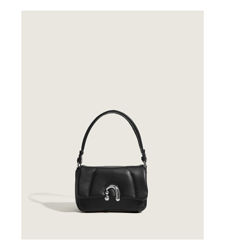 Super Hot High-End Armpit Bag Zhao Lusi's Same Niche Shoulder Bag Quilted Women's Bag Hand-Held Flower Roll Bag 13 O1CN01cUEnfo1DZO1I7Si5N !!2217511990230 0 cib