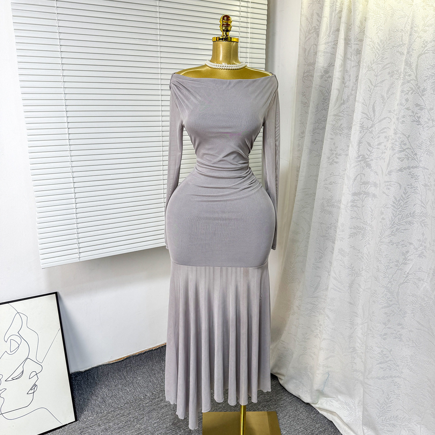 Elegant Burgundy Long Sleeve Dress Slim Fit High Waist A Line Silhouette French Style for Formal Occasions