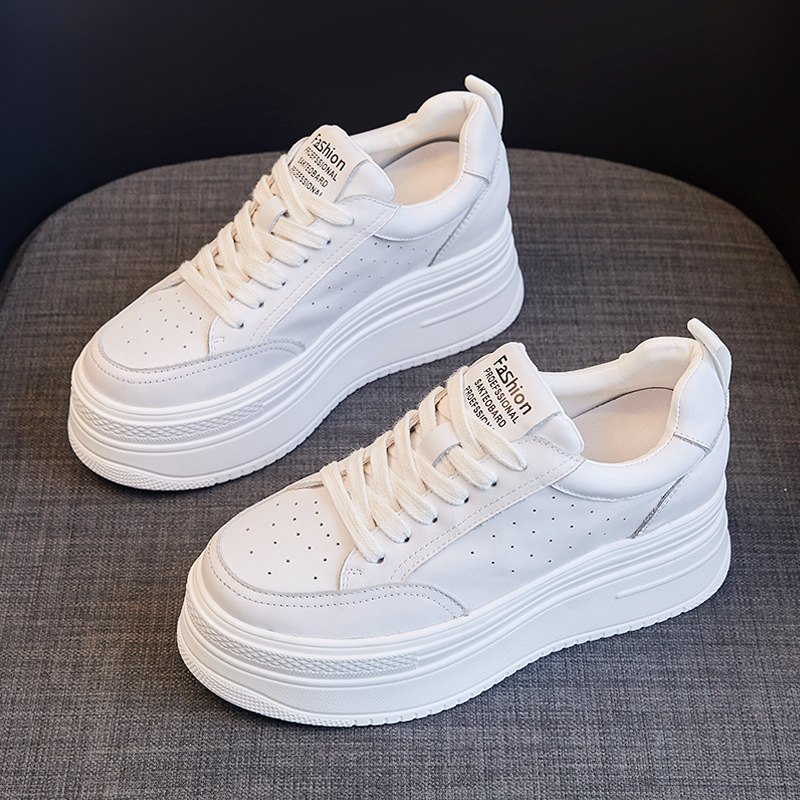 White Shoe Female Genuine leather Trifle End 2022New Shoe Burst Model Thick End Little Within the higher Shoe Female  小白鞋女真皮松糕底2022新款单鞋爆款厚底小个子内增高休闲鞋子女 White Shoe Female Genuine leather Trifle End 2022New Shoe Burst Model Thick End Little Within the higher Shoe Female 