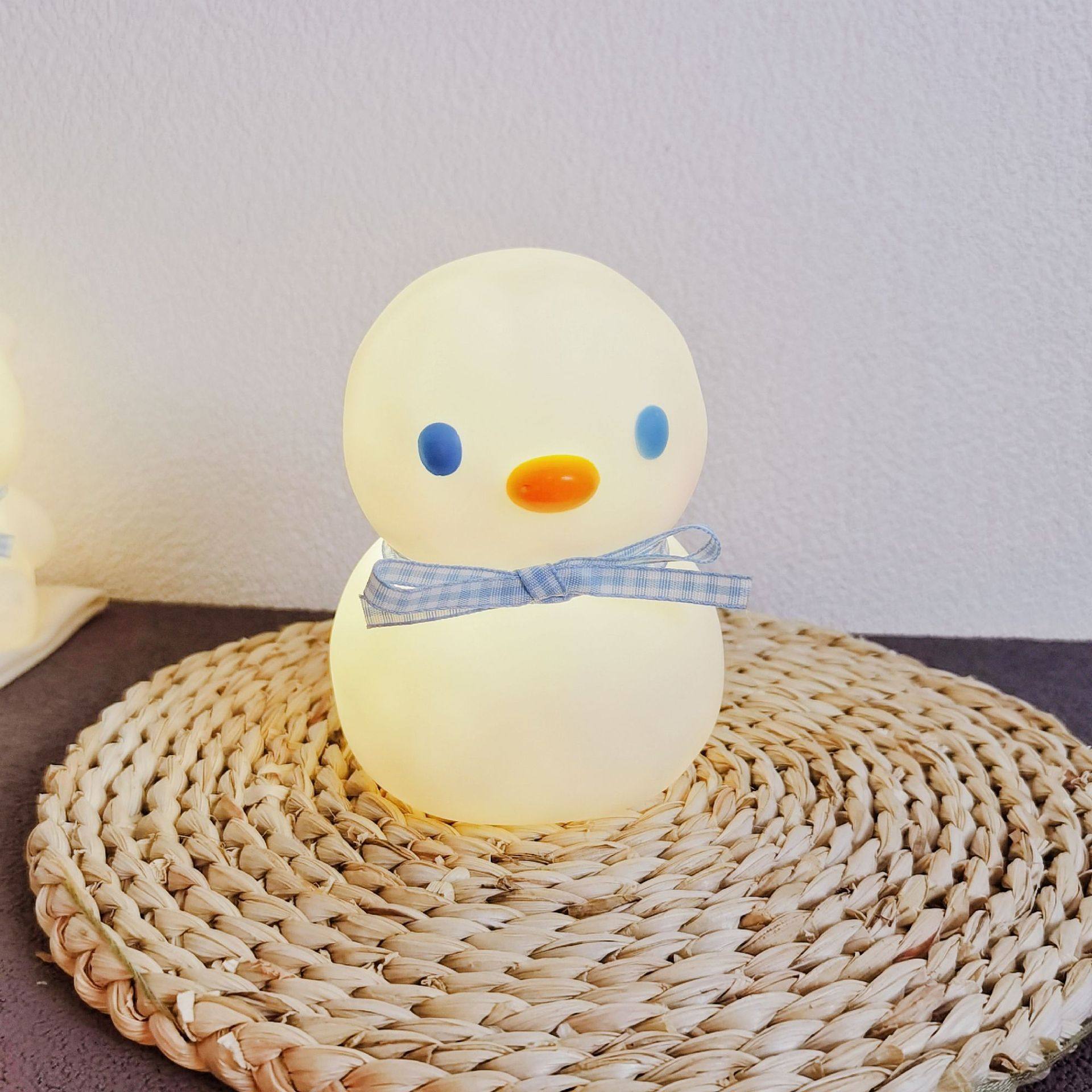 爆款网红发光玩具批发夜市摆摊小商品儿童小夜灯圣诞节生日伴手礼