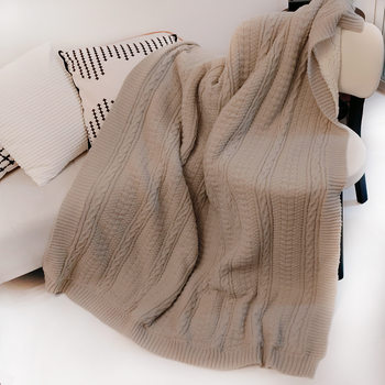 Solid Color Pattern Lambskin Blanket Ins Style Air-conditioned Room Blanket Casual Knitted Blanket Nordic All-match Bed End Blanket