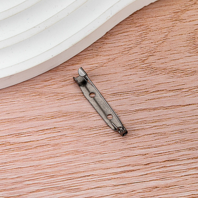 厂家批发金属电镀有孔别针铁质简针徽章领花保险胸针DIY饰品配件